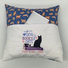 Reading Cushion - Cat Lovers 2