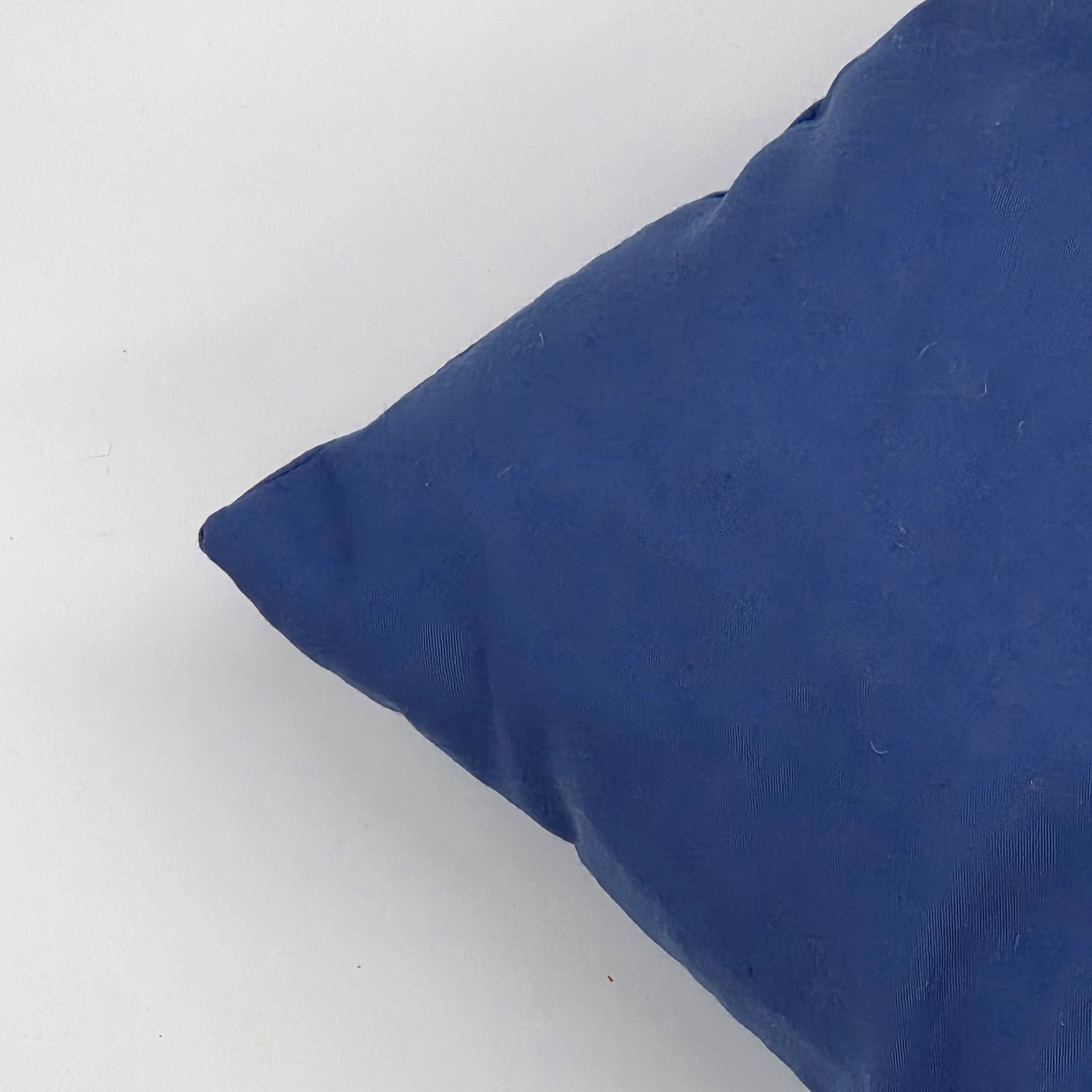 Reading Cushion - Bookmarks Are For Quitters