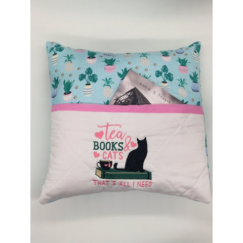 Reading Cushion - Cat Lovers 1