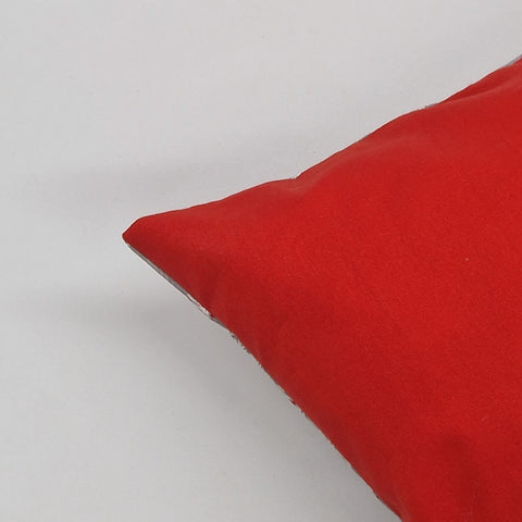 Reading Cushion - Christmas Gnomes