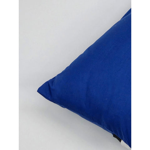Reading Cushion - Cat Lovers 3