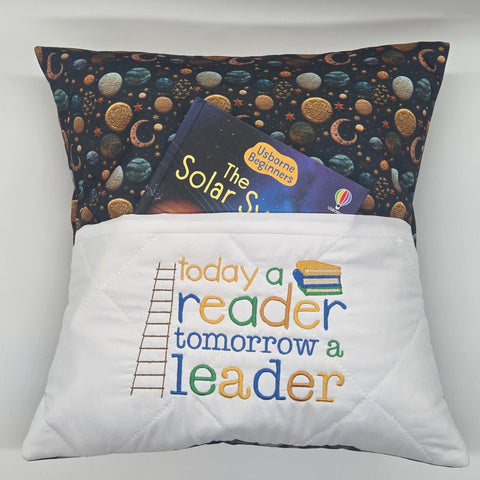 Reading Cushion - Today A Reader